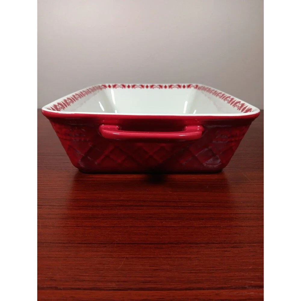 Pioneer Woman Holiday Barn 13x9 Baker Casserole Dish Red White Cow Christmas EUC